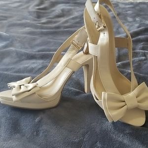 Nine West Bow Leather Heels